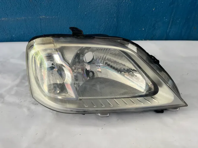 Farol Dianteiro Direito Renault Logan 2008 a 2010