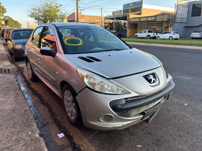 Peças p/  Peugeot 207 2012