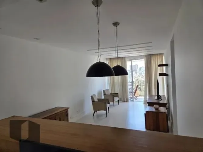 Apartamento em Laranjeiras