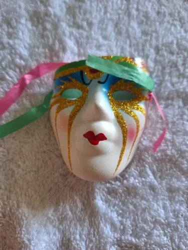 Máscara decorativa em ceramica carnaval veneza