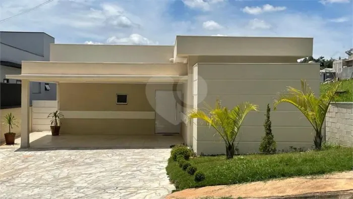Casa à venda com 5 quartos, sendo 4 suítes, em Caixa D´água, Vinhedo - SP