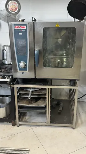 Forno Rational