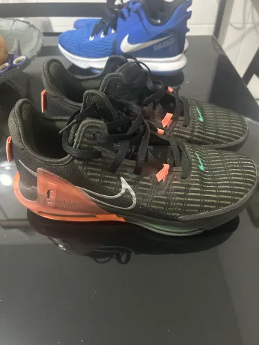 LeBron Witness 6 numero 41