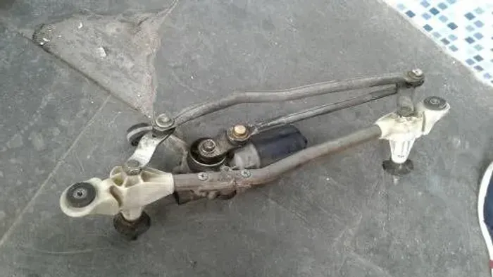 Maquina De Parabrisa Dianteiro Honda Fit 05 Original .. 1615