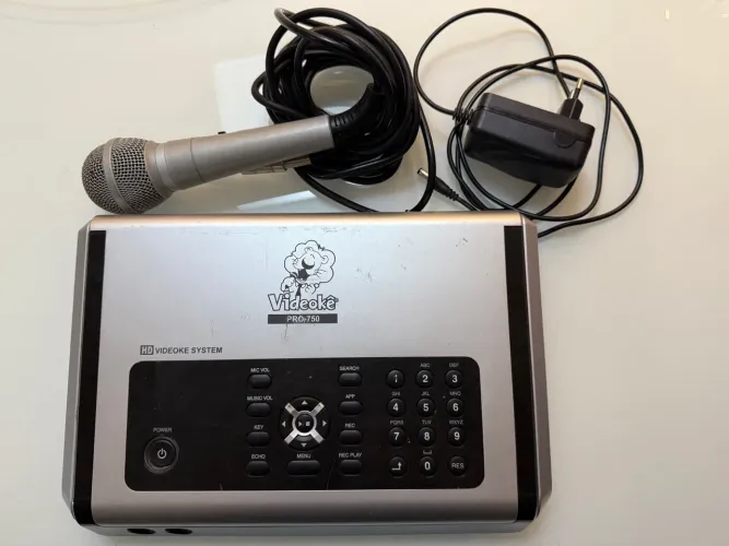 Aparelho de Karaokê Videoke PRO-750
