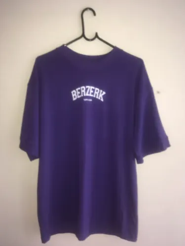 Camiseta Berzerk Oversize Roxa