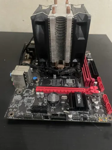 Placa Mãe TA-PCB011/B250 (Defeito em um slot de ram) + Processador I5-7400  + Cooler AMD 