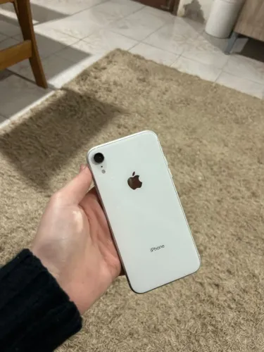 Celular iPhone XR