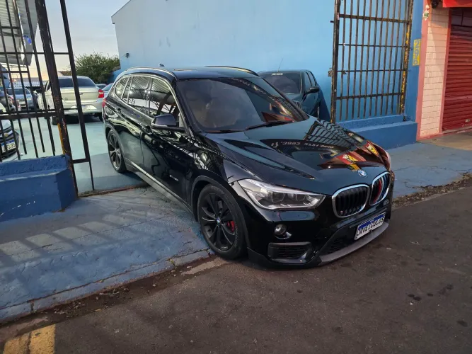 BMW X1 Sdrive 20I X-line 2.0 TB Active Flex 2018