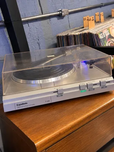 Toca Discos Gradiente T-515