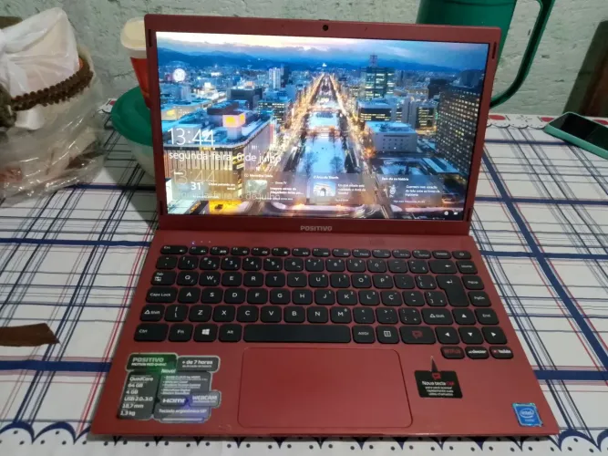 Notebook Positivo Motion Red Q464C 4GB 64GB Ideal para Estudos Funcionando Bem