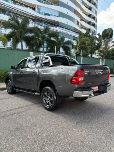 Toyota Hilux CD SR 4X4 2.8 TDI Diesel Aut. 2025