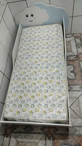 Cama Infantil com Colchão Lacrado, Tema da Nuvem