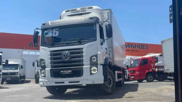 vw 26260 6x2 Roubst Frigorifico Canaletado com Ganheira