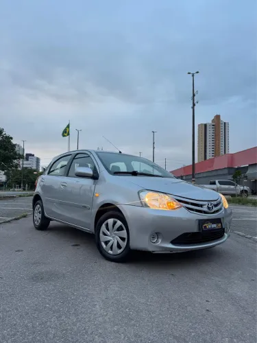 Toyota Etios XS 1.3 Flex 16V 5P Mec. 2013