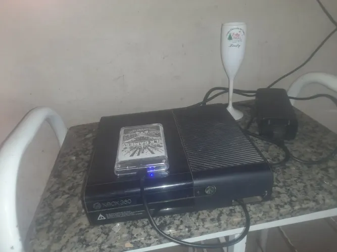 XBOX 360 DESBLOQUEADO COM 10 JOGOS E COM 2 CONTROLES