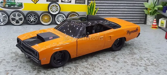 Jada toys 1:24 - Plymouth GTX **leia o anuncio**