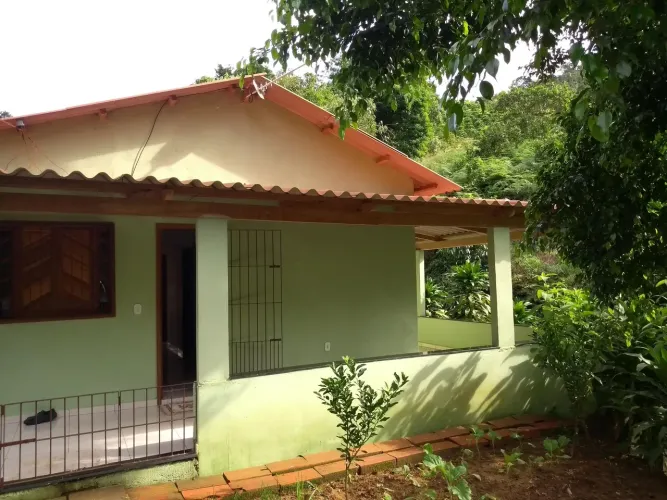 Vendo casa com terreno 