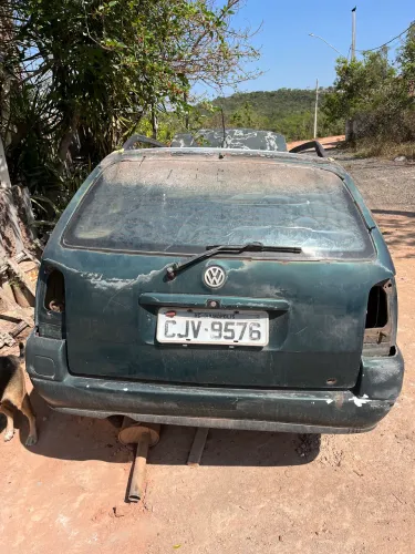 Tampa traseira com vidro da parati