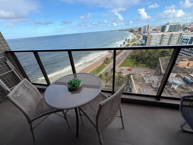 Quarto e Sala Beira-Mar à Venda  Vista e Localização Privilegiada