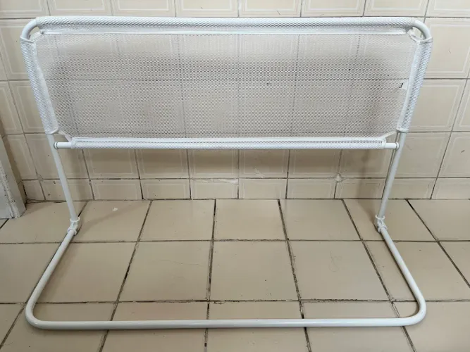 Par de Grade de Proteção para Cama 88x54cm - Branca (Semi-nova)