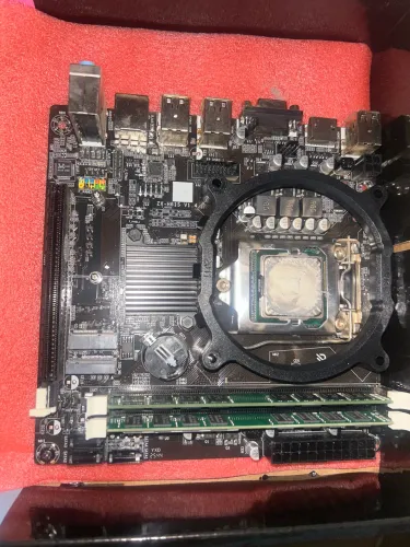 Placa mae+ Memoria ram+ Processador