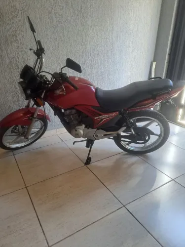 Vendo moto titan 150 2013 