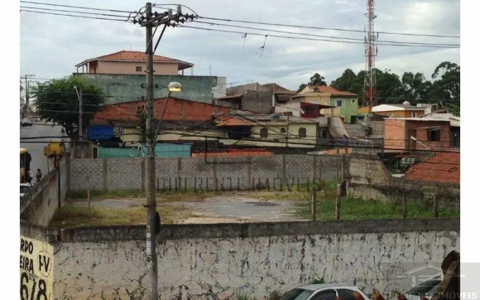 TERRENO A VENDA EM ITAQUERA, SÃO PAULO COM 900 METROS