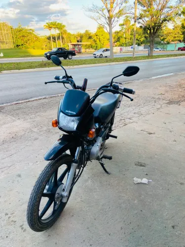 Pop 100 impecável 