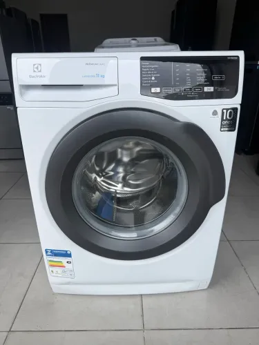 Lavadora Electrolux 11kg porta frontal