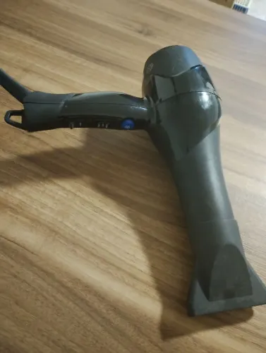 Vendo secador Taiff por 60 reais para vir retirar ok não faço entrega ok