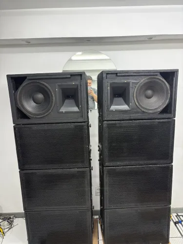 Line array 12pol conjunto 8 caixas