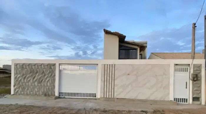 Casa em chapéu do sol ótima localização