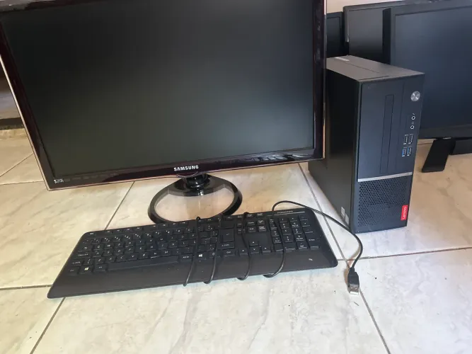 24 polegadas sansung semi novo vga loja com garantia