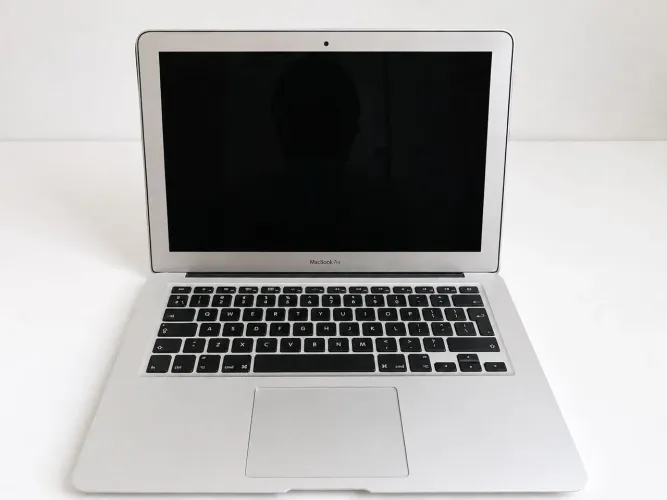 MacBook Air M3 Apple
