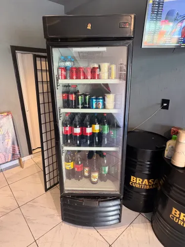 Geladeira expositora