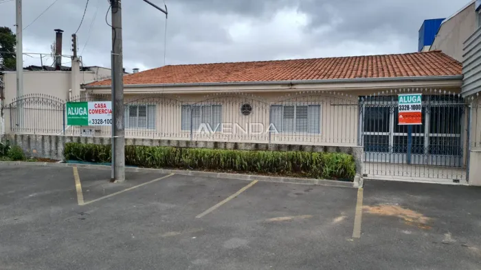 CASA COMERCIAL FRENTE PARA A RODOVIA DA UVA EM COLOMBO/PR