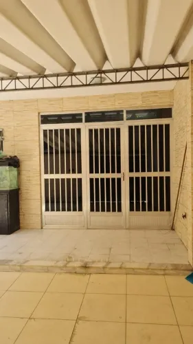 Casa em Magé, 4 quartos e 3 andares