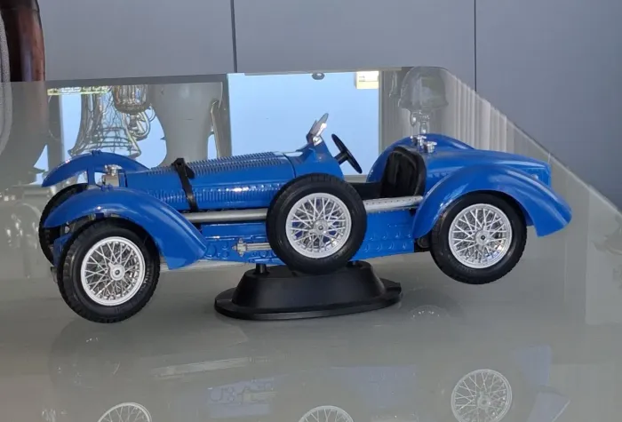 Miniatura Bugatti Type 51 Burago