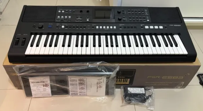 Teclado Yamaha Psr-e583 Arranjador 61 Teclas ZERO