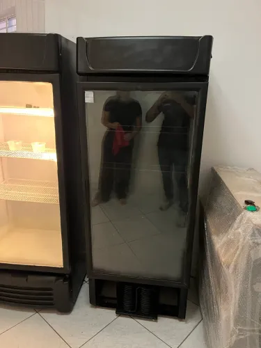 Geladeira expositora