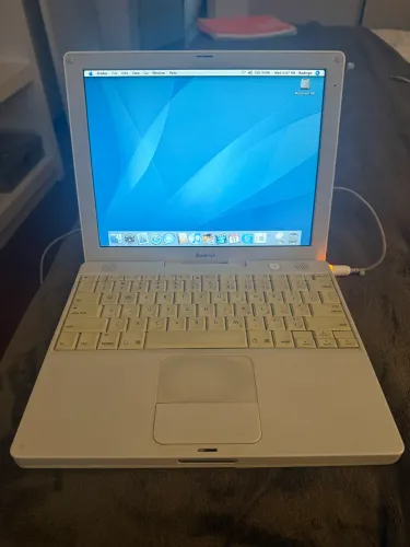 Apple MacBook - iBook G4