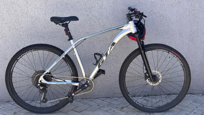 Bicicleta Gta Insane Aro 29 - Grupo Shimano Deore 12V