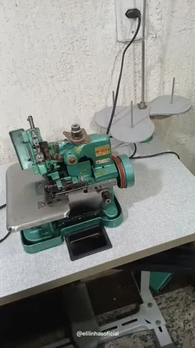 Maquina overlock chinezinha