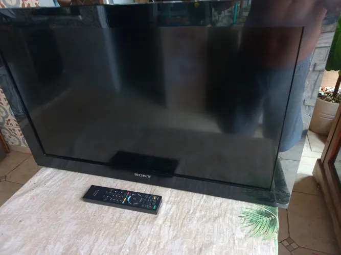 Tv 32 SONY tela plana