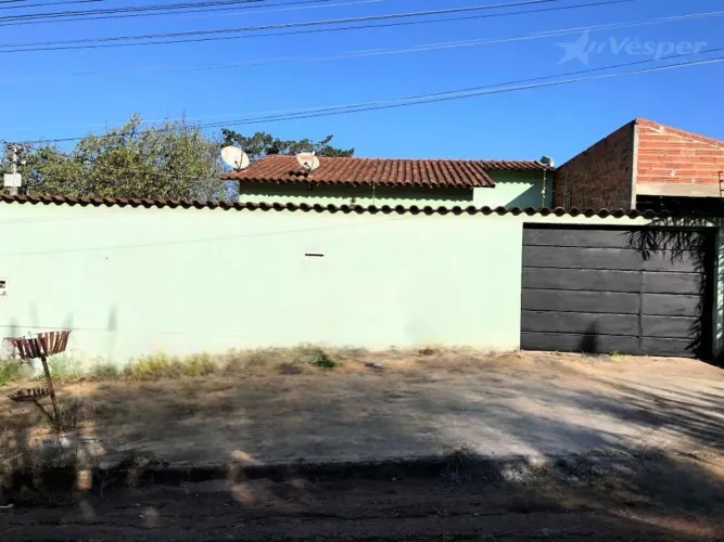 Casa à venda no bairro Parque Veiga Jardim - Aparecida de Goiânia/GO