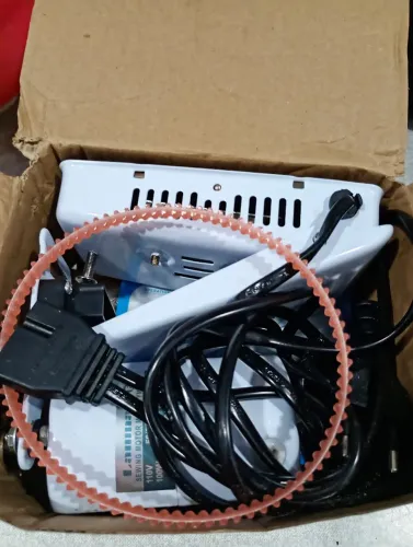 Vendo motorzinho de máquina de costura doméstica