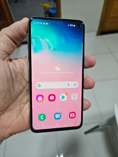 Samsung S10E