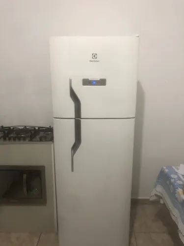 Eletrolux Frost Free 371lts