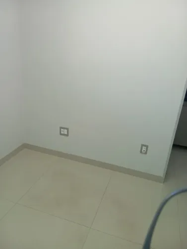 Sala comercial com elevador e acessibilidade